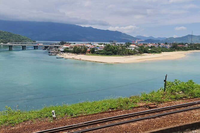 Guided Private Hue City Tour from Da Nang or Hoi An - Food and comfort: what is included, and why it matters on a hot day