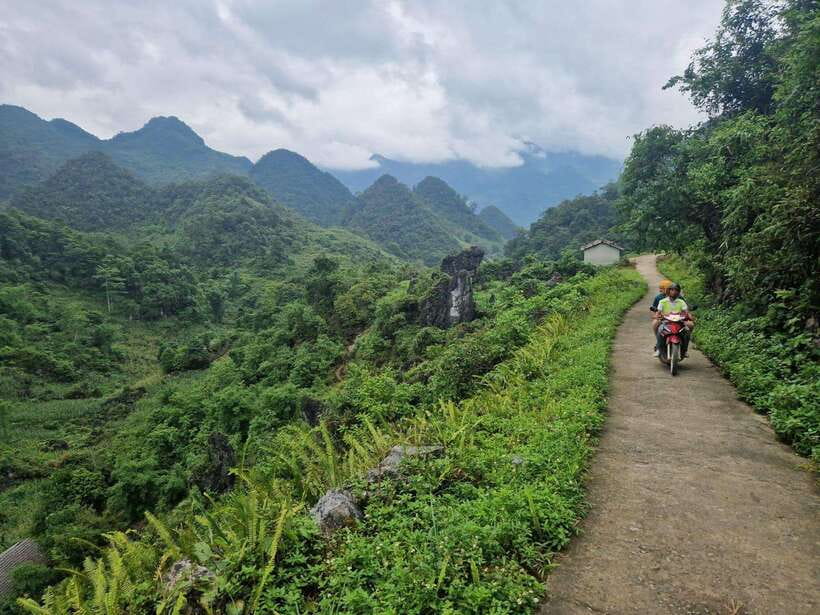 Ha Giang Loop 4D3N Mama's Homestay - Safety and the motorbike license rule you must respect
