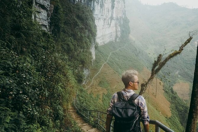 Ha Giang Loop Backpacker Tour, Small Group within Easy Riders - Day 1: Quan Ba Heaven Gate, Yen Minh Panoramas, and Dong Van Night