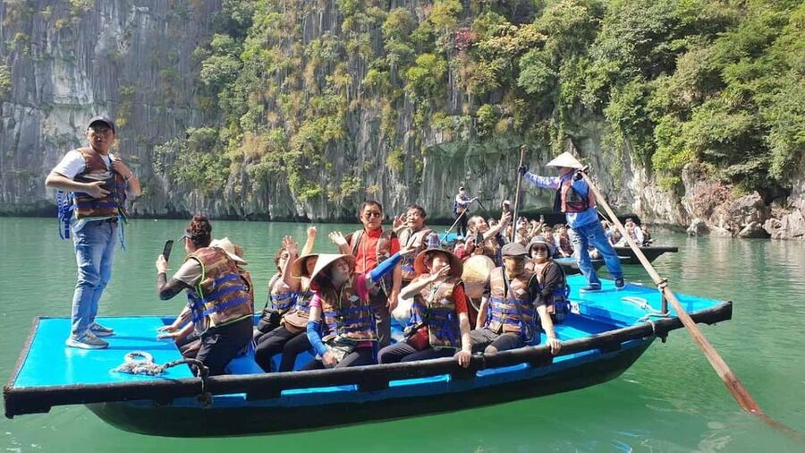 Ha Long 1 Day Luxury Small Group & Kayaking - Sunset Party on Board: Snacks, Tea, and the Right Timing