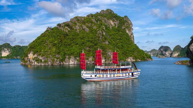 Ha Long Bay - Bai Tu Long Bay Luxury Boat Tour & Transfer - Transfers and the Comfort Factor (Luxury Limousine)