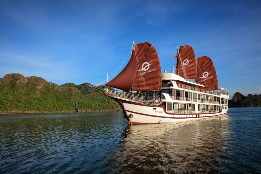 Ha Long & Lan Ha Bays: 2-Day Cruise with Meals & Kayaking - What to pack, plus smart choices for a smoother trip