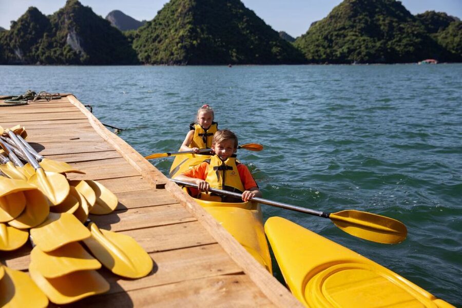 Ha Long & Lan Ha Bays: 2-Day Cruise with Meals & Kayaking - Meeting at Tuan Chau, then settling into V’Spirit comfort