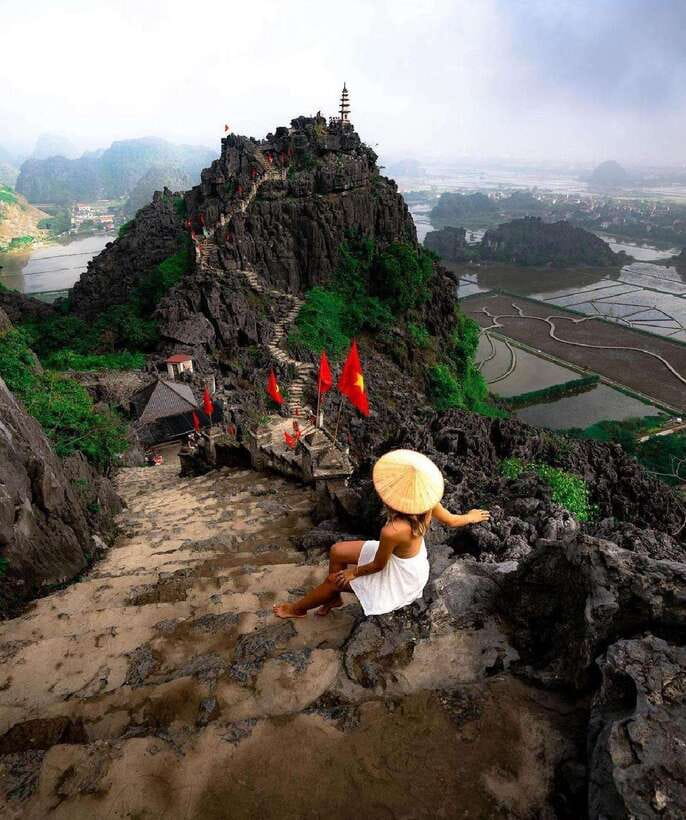Ha Noi: Ninh Binh / Hoa Lu - Trang An - Mua Cave / Cycling - Lunch in Ninh Binh: local flavors, one key item not included