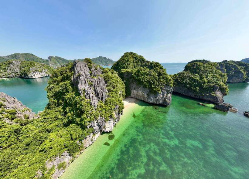 Half day Lan Ha Bay excursion ( 4 hours ): Kayaking, Snorkel - Safety, boat comfort, and what the crew adds