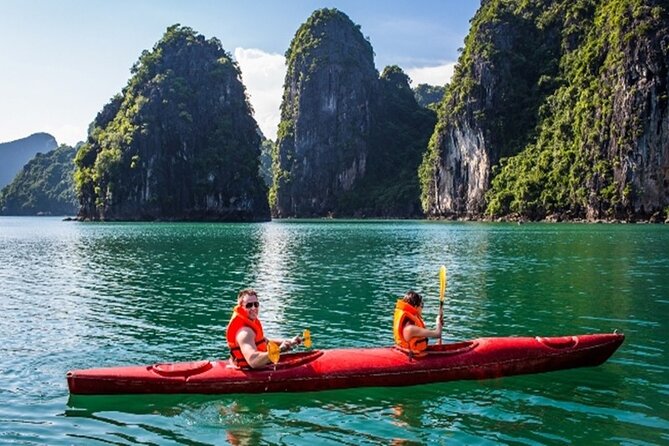 Halong Bay Day Tour 6Hour Deluxe Cruise Limousine Bus Small Group - Getting to Halong Bay: the limousine bus pickup beats the scramble