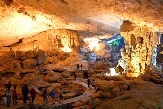 Halong Bay Day Tour By Diamond Era Cruise,Titop,Sung Sot & kayak - Sung Sot Cave: the wow factor, plus the step-count reality