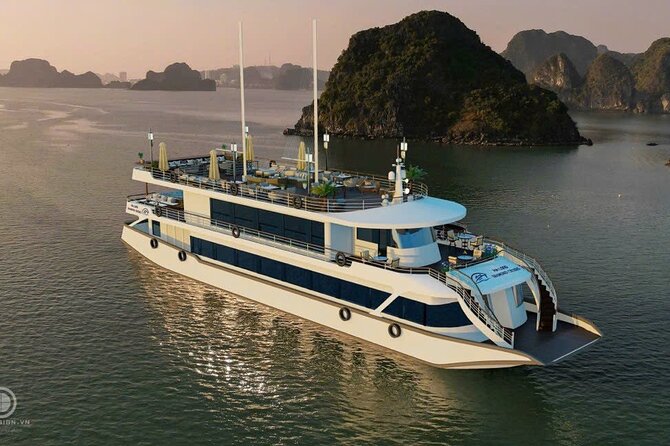 Halong Bay Day Tour By Diamond Era Cruise,Titop,Sung Sot & kayak - Getting from Hanoi Opera House to the port without losing your mind