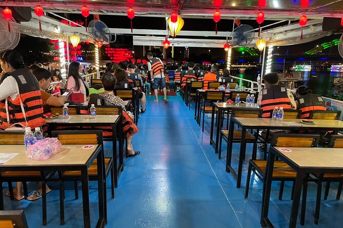 Han River by Night: Boat Trip Experience in Da Nang city, Vietnam - Dragon Bridge timing: the show starts at 20:30