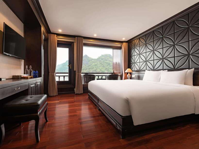 Hanoi: 2-Day Halong & Lan Ha Bay 5 Stars Cruise with Balcony - Day 2: sunrise tai chi, Lan Ha kayaking or Quan Y Cave, then back to Hanoi