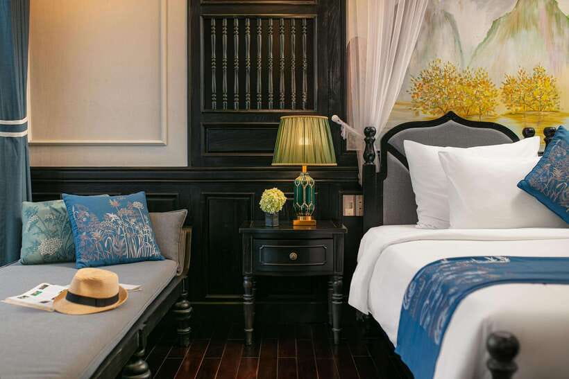 Hanoi: 2-Day Halong & Lan Ha Bay 5 Stars Cruise with Balcony - Cabins, food, and crew: where this cruise earns its high marks
