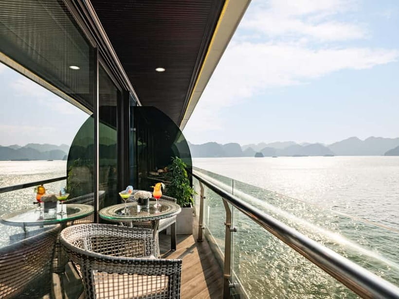 Hanoi: 2-Day Halong, LanHa 5-Star Cruise w/ Balcony &Bathtub - Getting from Hanoi to Tuan Chau without losing your day