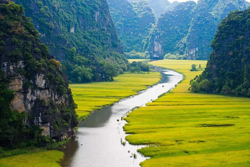 Hanoi: 3-Day Ninh Binh & Ha Long Bay Cruise 04 Stars Cruises - Ninh Binh Stay with Pool Time: Comfort Without the Extra Planning