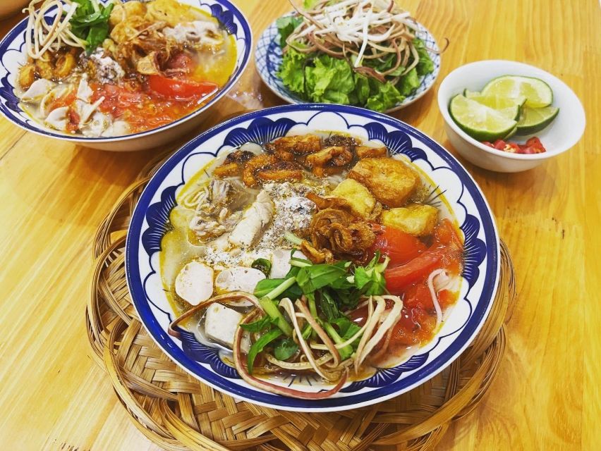 Hanoi: 5 Local Dishes Cooking Class with Meal & Market Visit - Getting Started at Apron Up in the Old Quarter