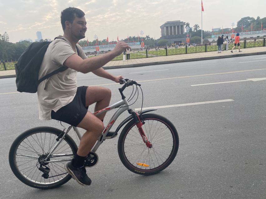 Hanoi: Bike Tour Through Hidden Gems and Banana Island - Old Quarter First: Narrow Streets And Quick Sightseeing Momentum