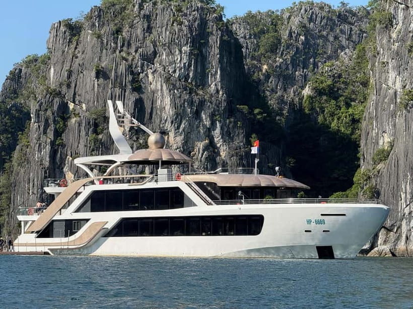 Hanoi: Cat Ba, Lan Ha & Ha Long Bay Luxury Cruise with Lunch - Getting to the port: Cai Vieng to Beo Harbor