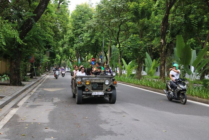 Hanoi City Tour Highlight, Train Street Combine visit Countryside - Ba Dinh Square and the French Quarter drive-by