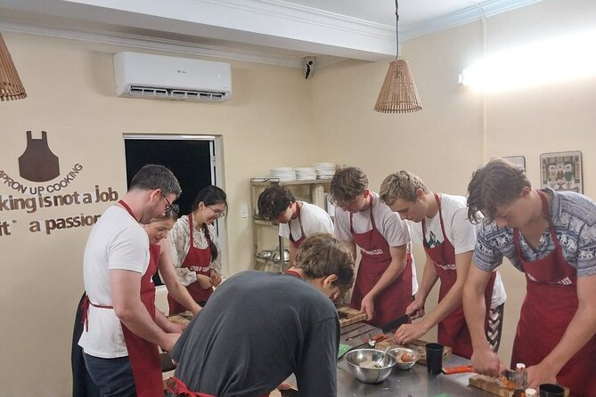 Hanoi Cooking Class Learning 5 Dishes including Banh Xeo - Key things to love about this Hanoi Cooking Class