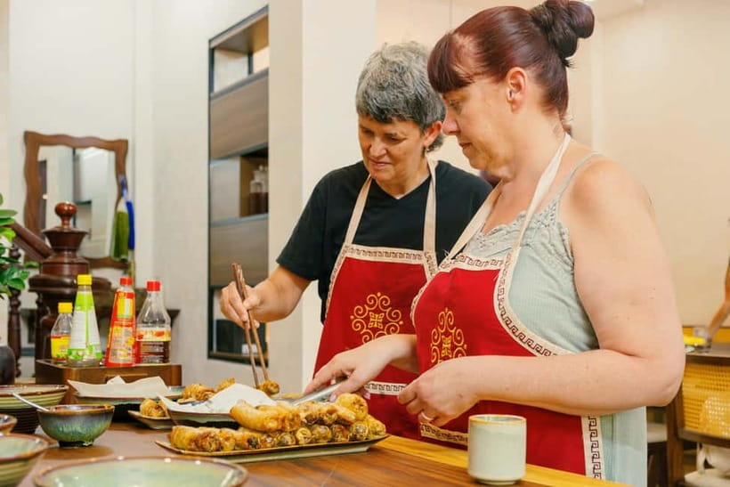 Hanoi Cooking Class: Market Tour, Free Recipe & Beverages - The Setting, Peaceful Villa Feel, and How the Class Stays Fun