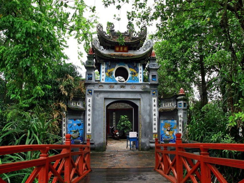 Hanoi: Full-Day City Tour and Water Puppet Show - Water Puppet Theater near Sword Lake, the 50-minute finale