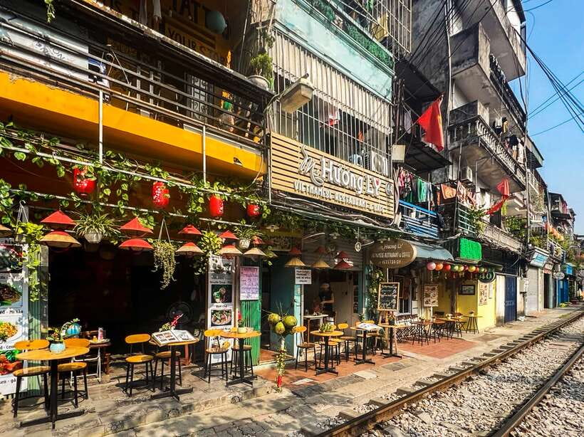 Hanoi: Guided Food Tour with Train Street Visit - Key highlights you should care about