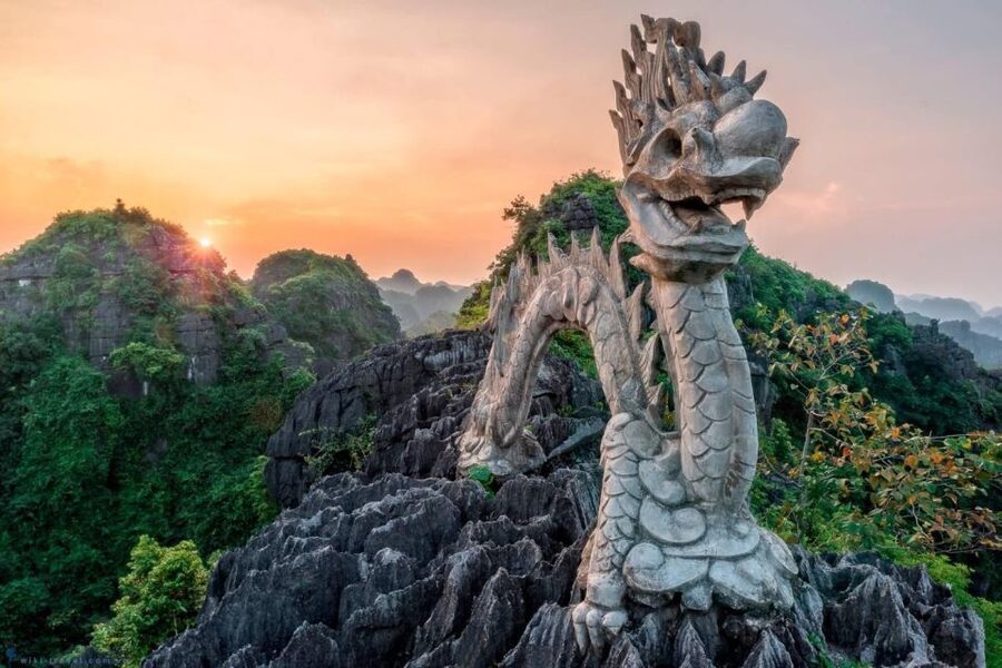 Hanoi: Guided Full-Day Hoa Lu, Trang An and Mua Cave Tour - Mua Cave and the 500 Steps to Tam Coc Views