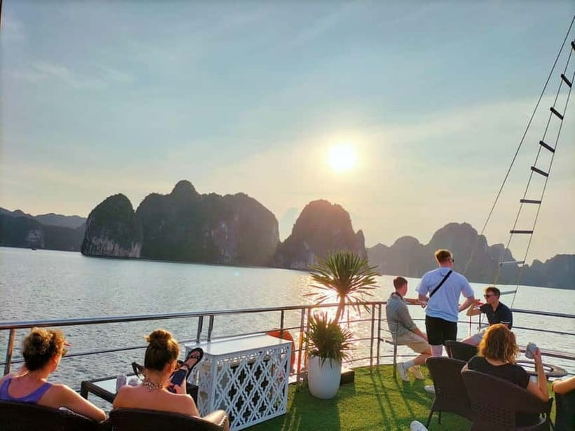 Hanoi-Ha Long 1D: Caves, Islands, Kayak, Lunch & Small Boat - Who this Hanoi to Ha Long day cruise fits best
