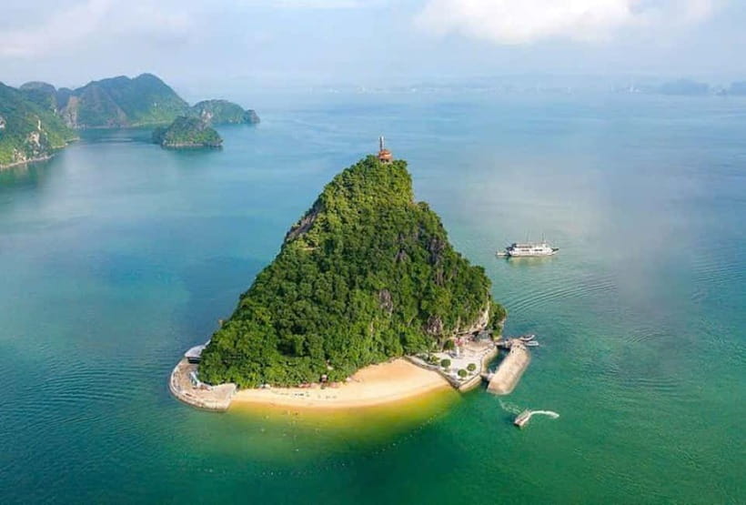 Hanoi-Ha Long 1D: Caves, Islands, Kayak, Lunch & Small Boat - Ti Top Island, the swim and the photo hike