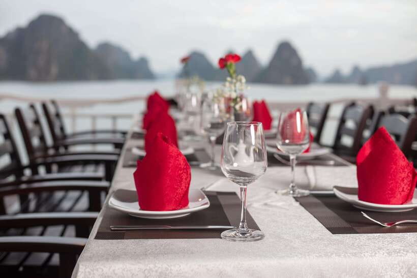 Hanoi: Ha Long Bay 2-Day 1-Night Tour by 4-star Luxury Junk - Value at $109 per person: what you are paying for