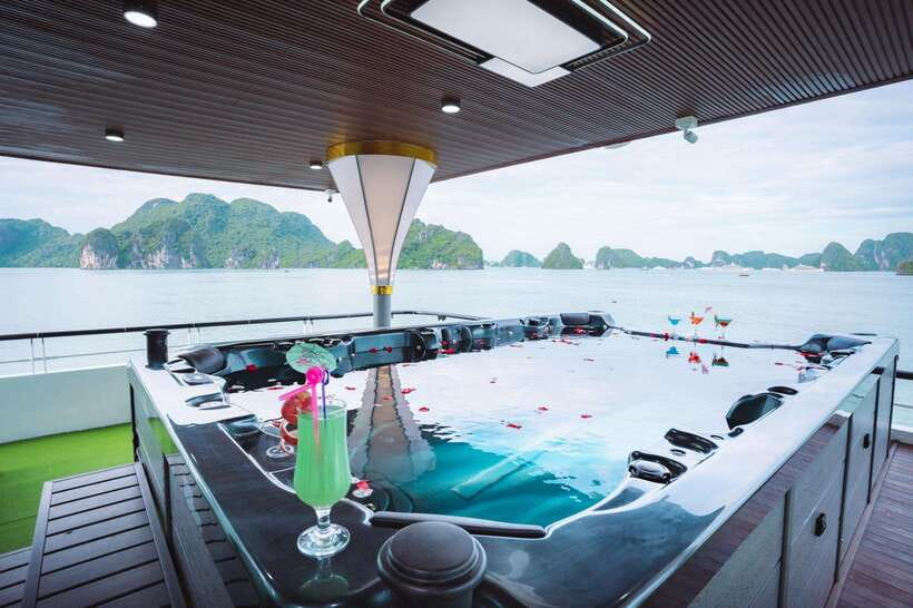 Hanoi: Ha Long Bay Day Tour - Apollo Cruise, Jacuzzi, Buffet - Why an Apollo Cruise day trip feels like a mini getaway in Ha Long Bay