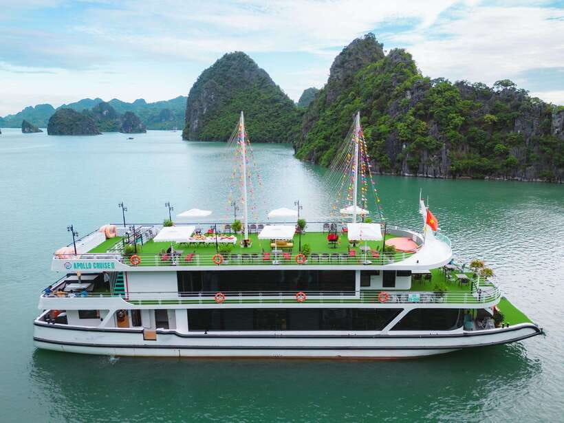 Hanoi: Ha Long Bay Day Tour - Apollo Cruise, Jacuzzi, Buffet - Hanoi to Tuan Chau: the 3-hour coach ride that sets the rhythm