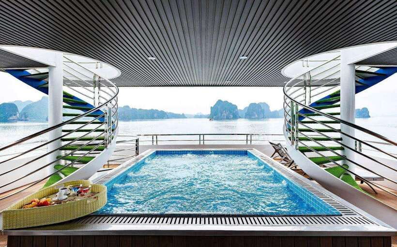 Hanoi: Ha Long Bay Day Trip - Luxury Cruise & Buffet Lunch - First taste of Ha Long: Tuan Chau Port and the cruise route