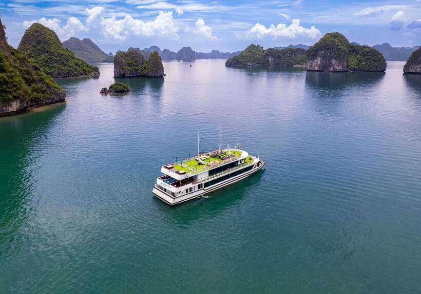 Hanoi: Halong Bay Cruise, Amazing Cave, Titov Island & Kayak - On the boat: what the “luxury heritage” feel means in real life