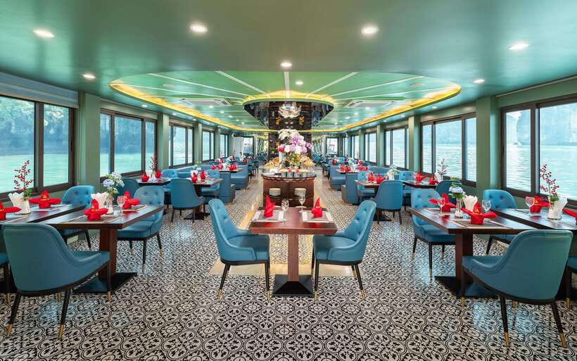 Hanoi: Halong Bay Cruise, Amazing Cave, Titov Island & Kayak - Titov Island: swim or climb for the views