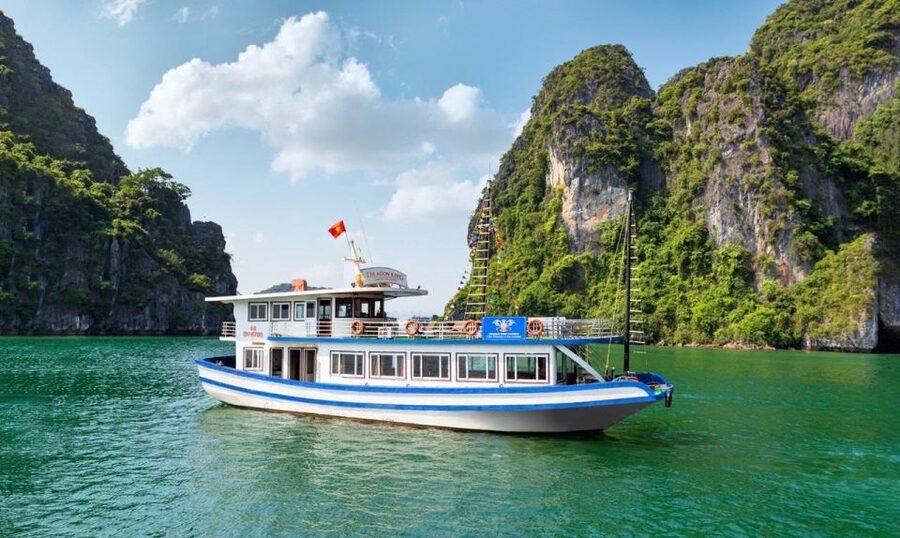 Hanoi: Halong Bay Day Trip with Titop Island, Cave, & Kayak - Cruising Halong Bay On a Day Boat With Food and Wine Included
