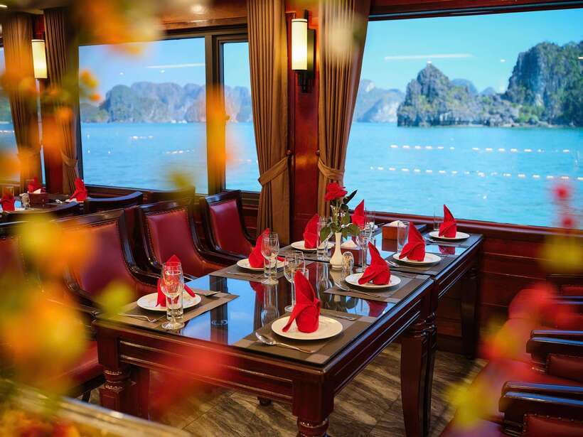Hanoi: Halong Bay Full-Day Tour with 5-star Diamond Cruise - Lunch on Board: Buffet Value With Seafood and Two Styles of Food