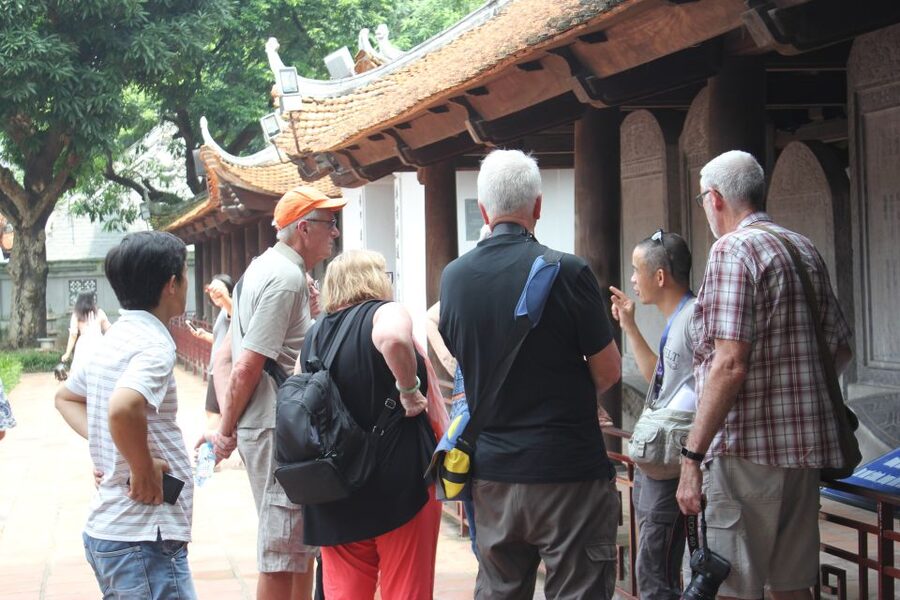 Hanoi Highlights: Full-Day Small Group City Tour with Lunch - Lunch in Hanoi: A Real Meal, Not a Token Bite