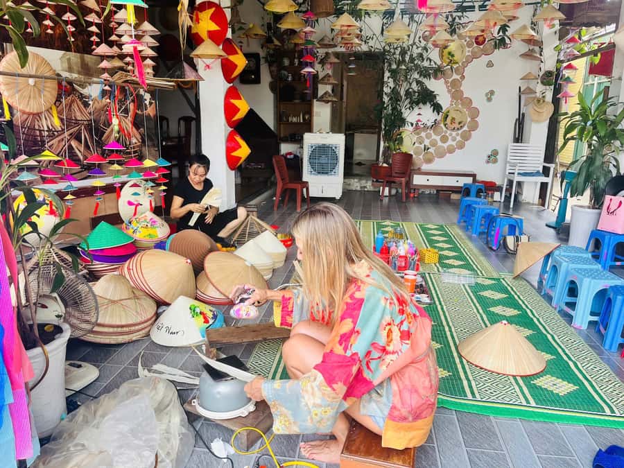 Hanoi: Incense, Hat Making & Lacquer Artisan Village Tour - What you actually do: hats in your hands, lacquer under your brush