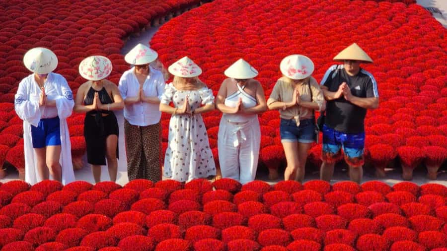 Hanoi: Incense, Hat Making & Lacquer Villages Artisanal Tour - Lacquer village and painting: what you’re learning beyond the finish