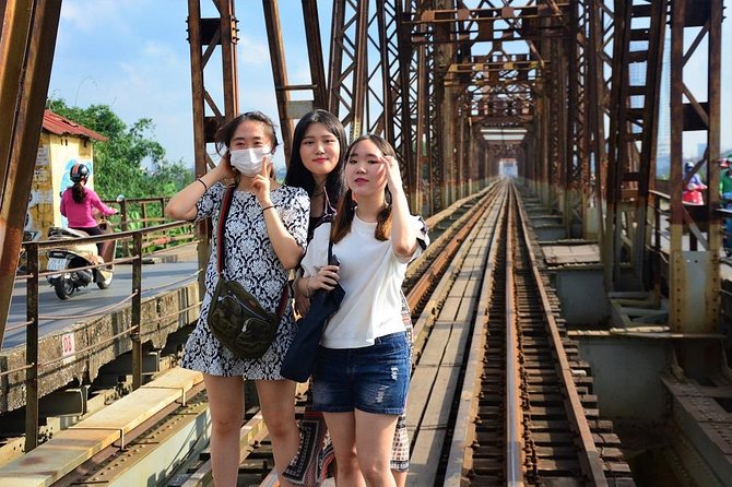 Hanoi Jeep Foodie Tours Led By Women - Duờng Tau dinner stop for ph and a real dinner break