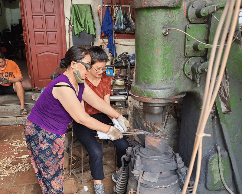 Hanoi Knife Making Traditional Workshop - The village context you’re actually paying for