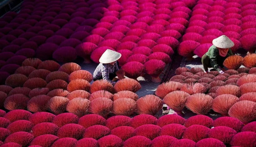 Hanoi: Long Dress Village or Incense Village, Hat Village - What you get for about $14, value that comes from included making