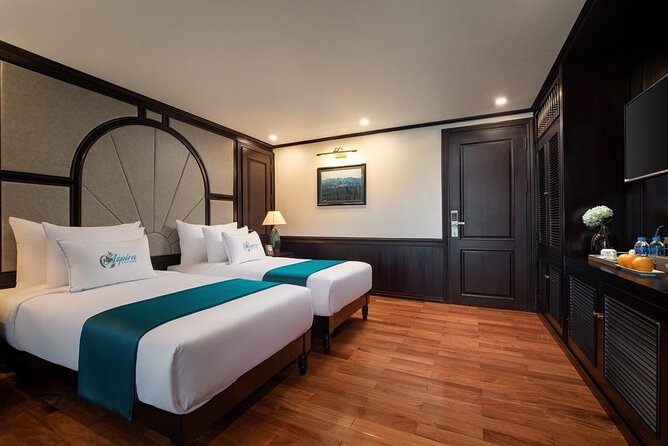 Hanoi: Luxury 3-Day Ninh Binh Trip and Halong 5-Star Cruises - Day Three: A Fishing Village Stop and Brunch While the Ship Returns