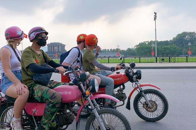 Hanoi Motorbike Tour: Hanoi HIGHTLIGHTS & HIDDEN GEMS - Long Biên Bridge: old iron infrastructure with national weight