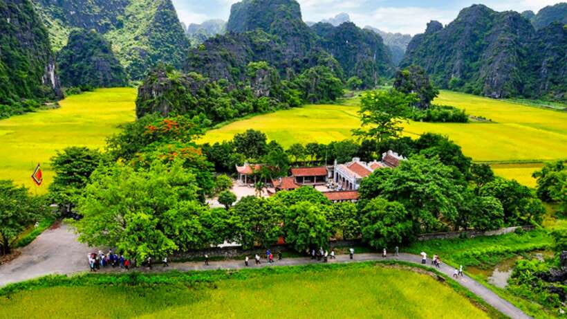 Hanoi/Ninh Binh: 1-Day Tam Coc/Trang An, Hoa Lu & Mua Caves - From Hanoi Old Quarter to Hoa Lu, With a Real Morning Start