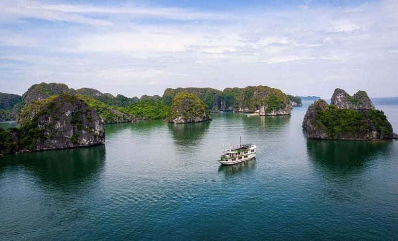 Hanoi/Ninh Binh: 2-Day Lan Ha Bay & Cat Ba with Small Cruise - Lan Ha Bay small-ship style: what the size buys you