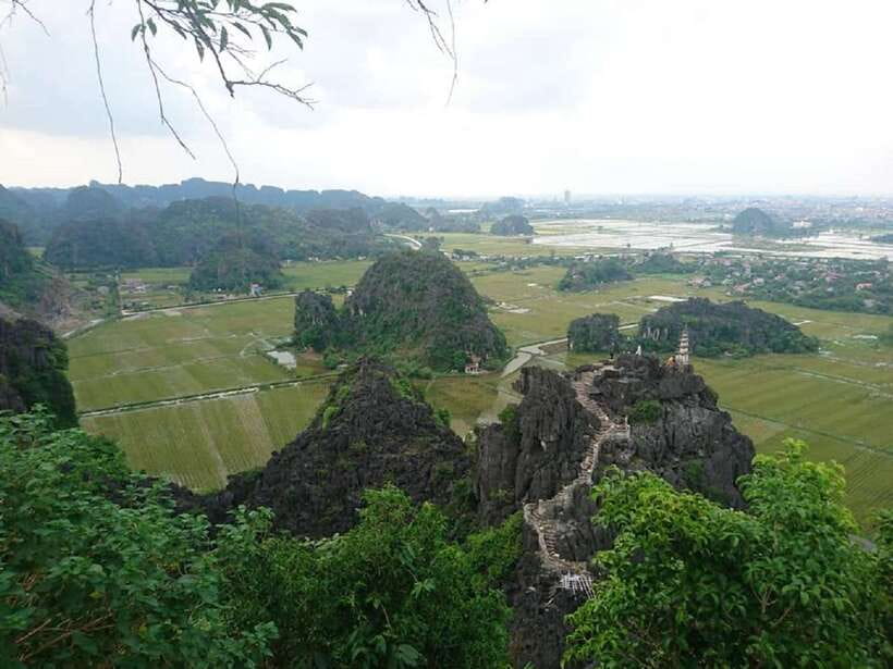 Hanoi: Ninh Binh, Bai Dinh/Hoa Lu, Trang An, & Mua Cave Tour - The guide factor: where your day gets smarter