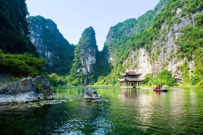 Hanoi: Ninh Binh- Hoa Lu - Trang An - Mua Cave - Best Seller - Hoa Lu: visiting Vietnam’s ancient capital and the king temples