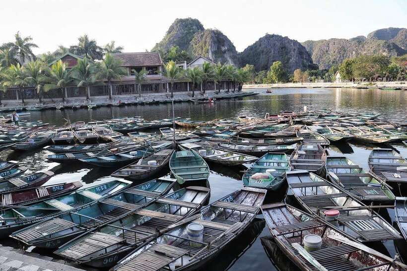 Hanoi: Ninh Binh, Tam Coc, Mua Cave & Hoa Lu with cycling - Who should book this Hanoi to Ninh Binh day trip?