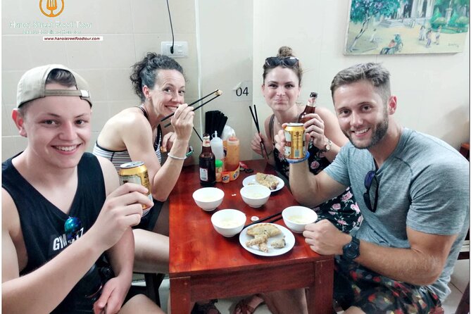 Hanoi old quarter sightseeing & street food eating by Motorcycle - The food line-up, and what it tells you about Hanoi